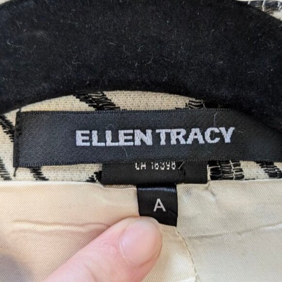 Ellen Tracy Floral Open Blazer - Picture 6 of 7